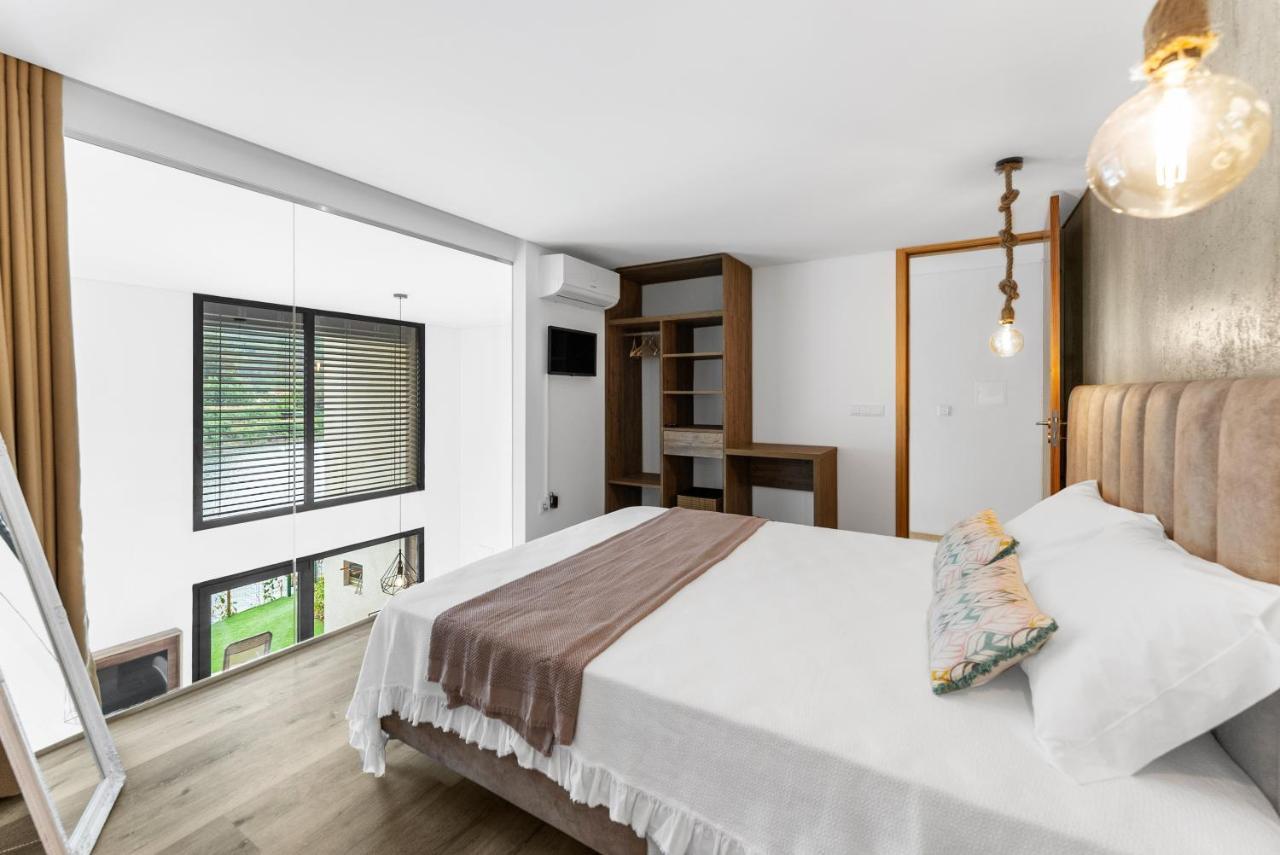 Geres Villas Eksteriør billede