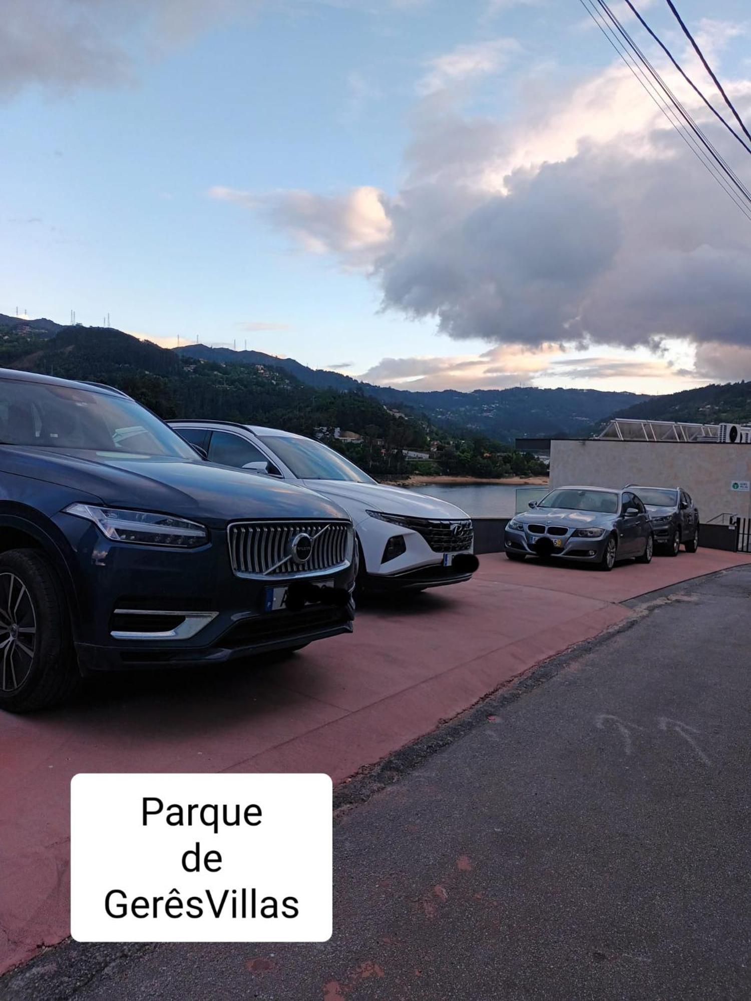 Geres Villas Eksteriør billede